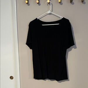 Time and Tru Elegant Black Short Sleeve Top